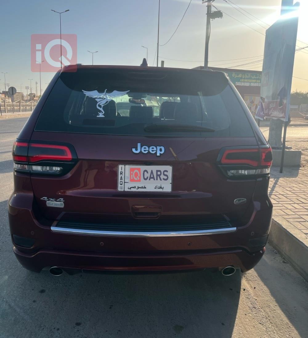 جیپ گراند شیرۆکی